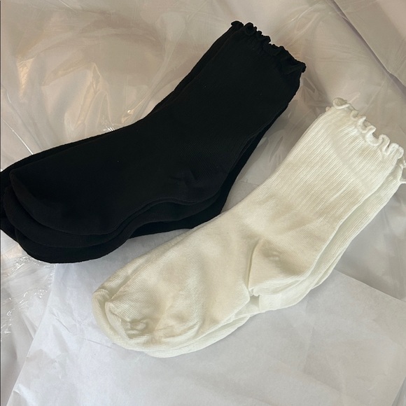Cute lettuce trim crew sock bundle white/black - Picture 1 of 4